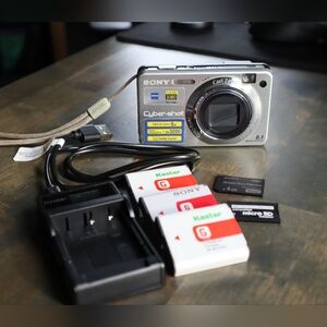Sony Cyber-Shot DSC-W150 Digital Camera